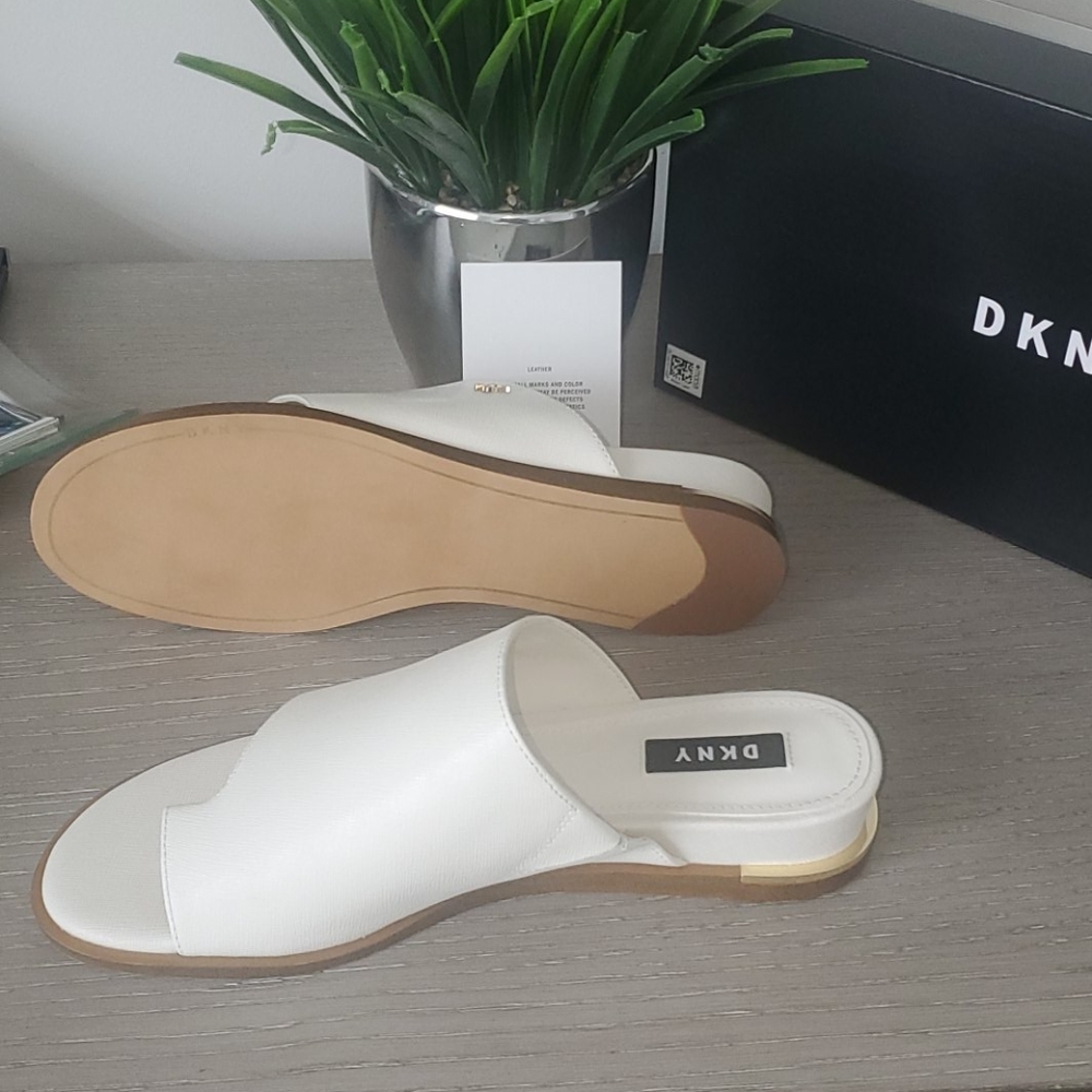 NWT DKNY shoes - Picture 4 of 7